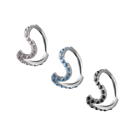 Ring with side gems
