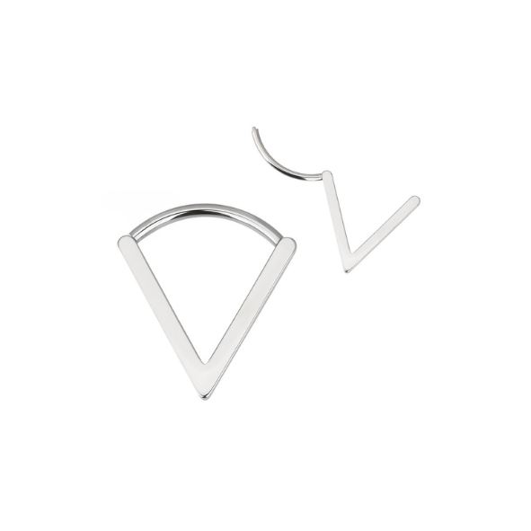 V shaped ring