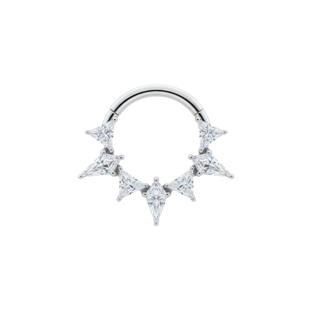 Ring with triangle gems