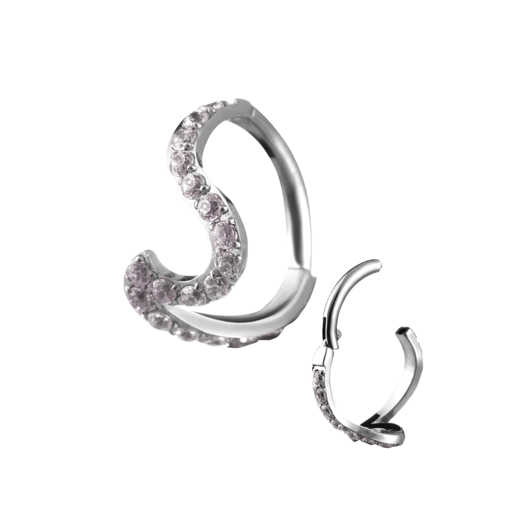 Ring with side gems