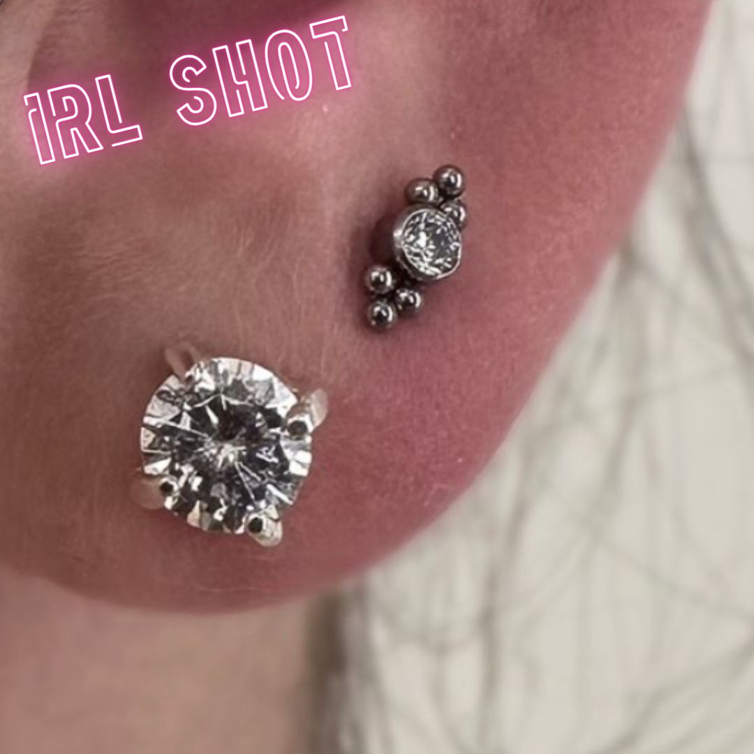 Mikro cirkonis su burbuliukais