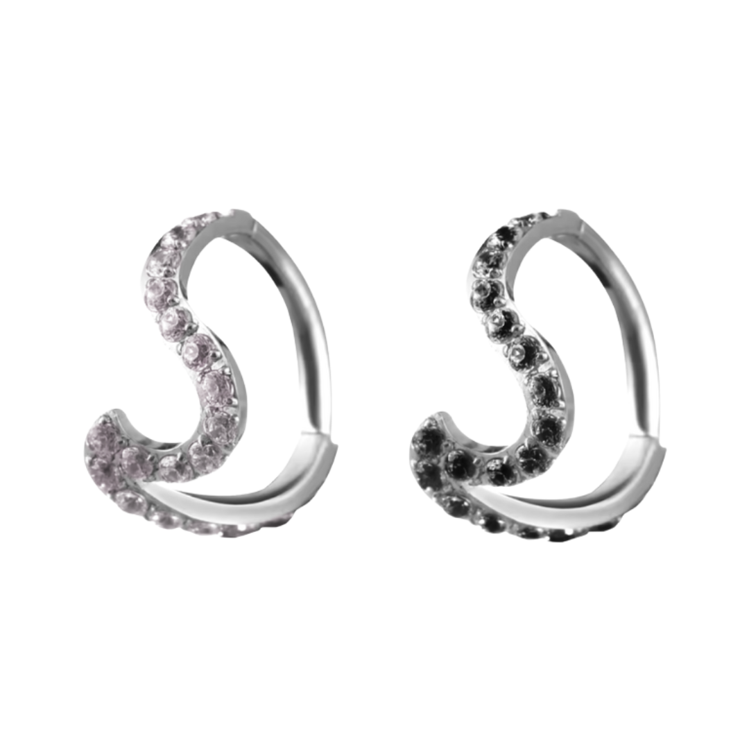 Ring with side gems